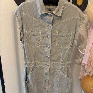 American Eagle Outfitters Beige Collared Shirt